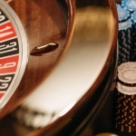 Колесо рулетки в казино для легких азартных развлечений